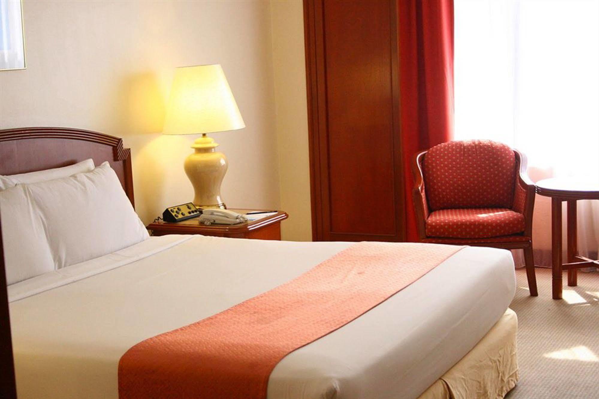 Hotel The Puteri Pacific Johor Bahru Pokoj fotografie